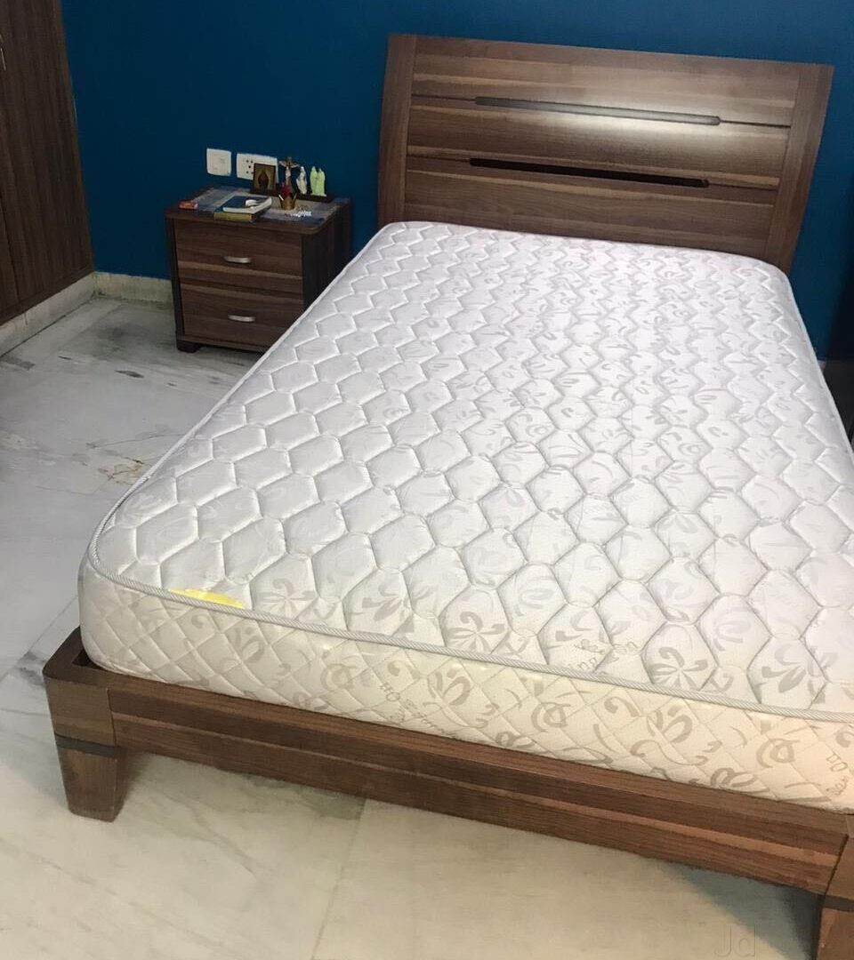 Sofa sell