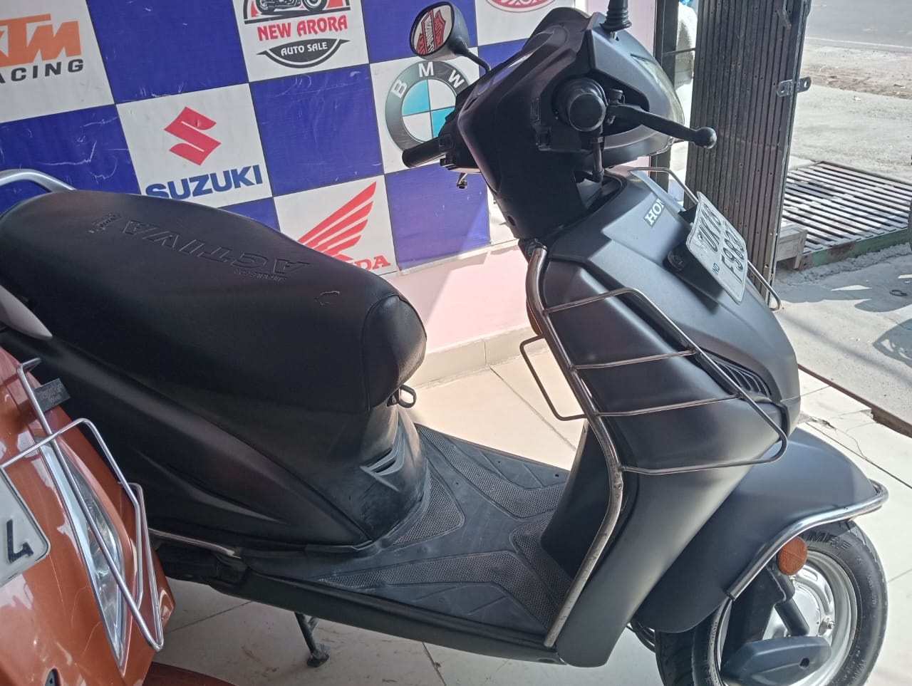 Scooty