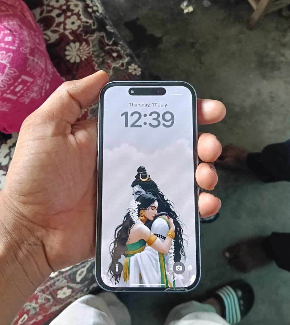 iPhone 15 128GB