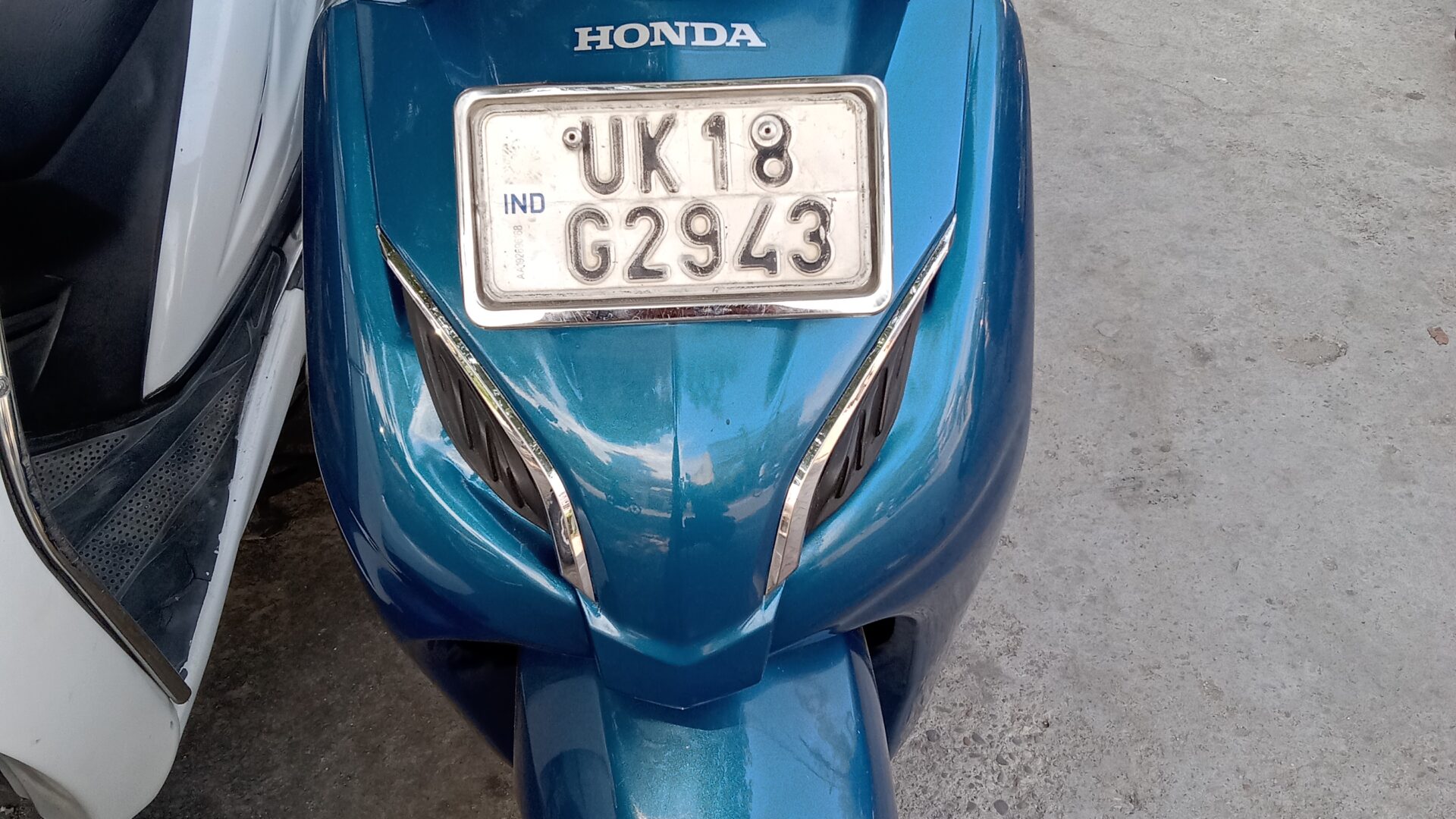 Scooty
